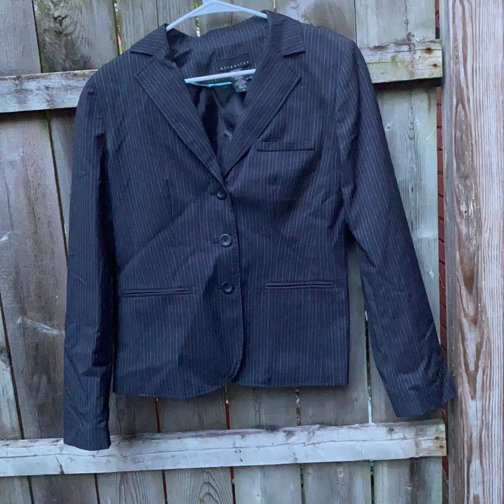 Attention Stripped Blazer sz. 10